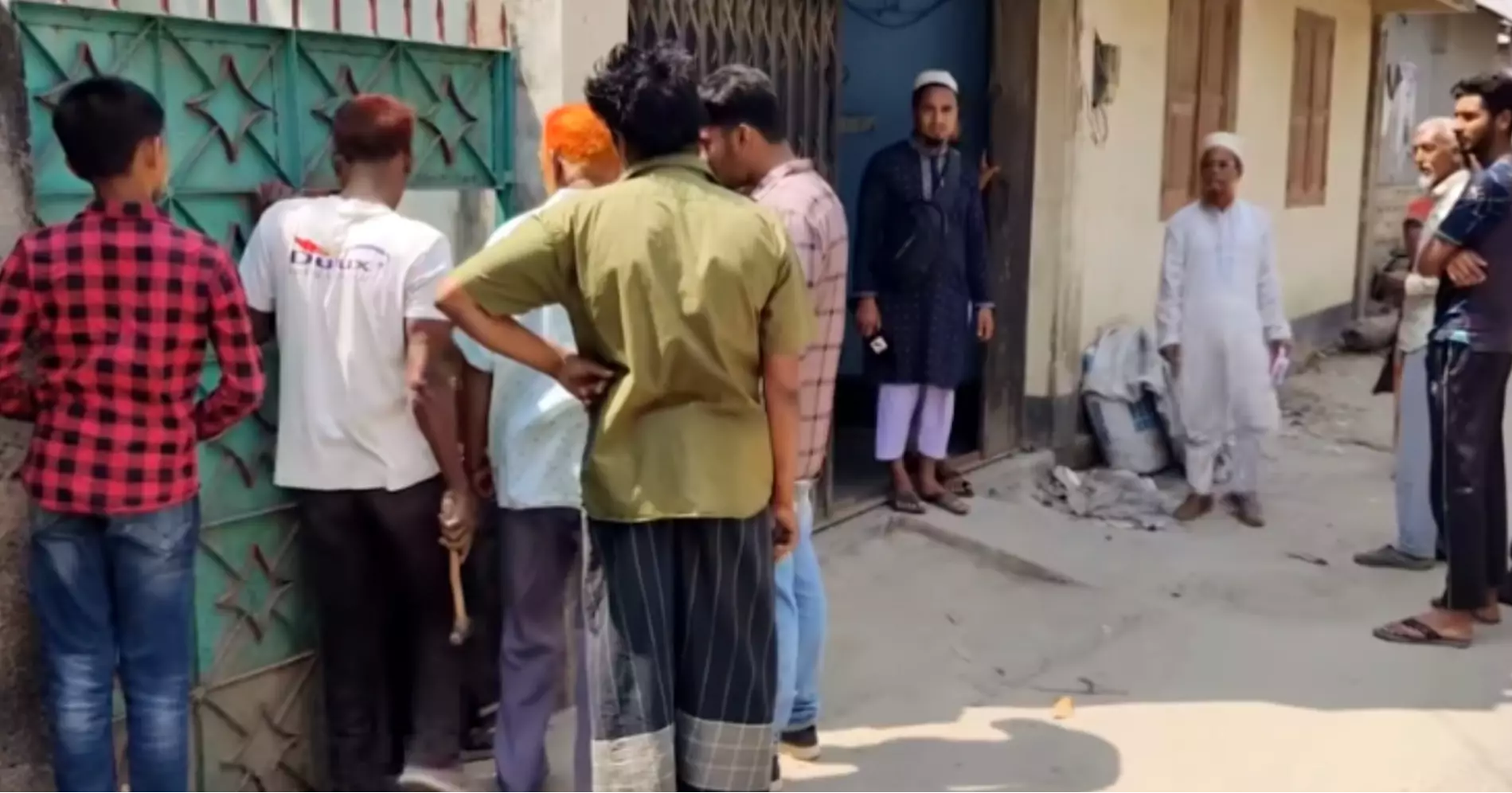এনজিওর ভুয়া কার্যালয় খুলে প্রায় ৩০ লাখ টাকা নিয়ে উধাও