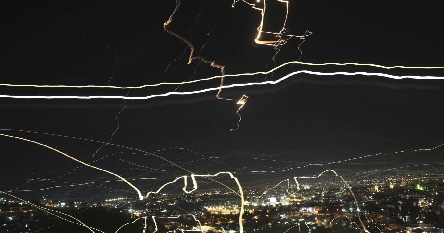 ইসরায়েলে হামলা অব্যাহত থাকবে: ইরানি সেনাকর্মকর্তা