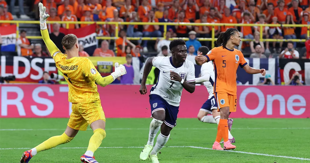 ইংল্যান্ডের ফাইনালে ওঠার লড়াইয়ে ম্যাচজুড়ে যা হলো