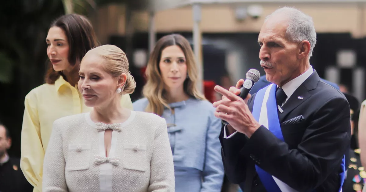 হন্ডুরাসের প্রেসিডেন্ট হিসেবে শপথ নিলেন ট্রাম্প-সমর্থিত নাসরি আসফুরা