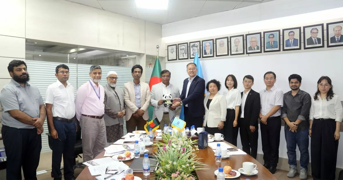 তৃতীয় ভাষা শিক্ষায় চীনা ভাষাকে অগ্রাধিকার দেওয়ার হবে: ইউজিসি চেয়ারম্যান