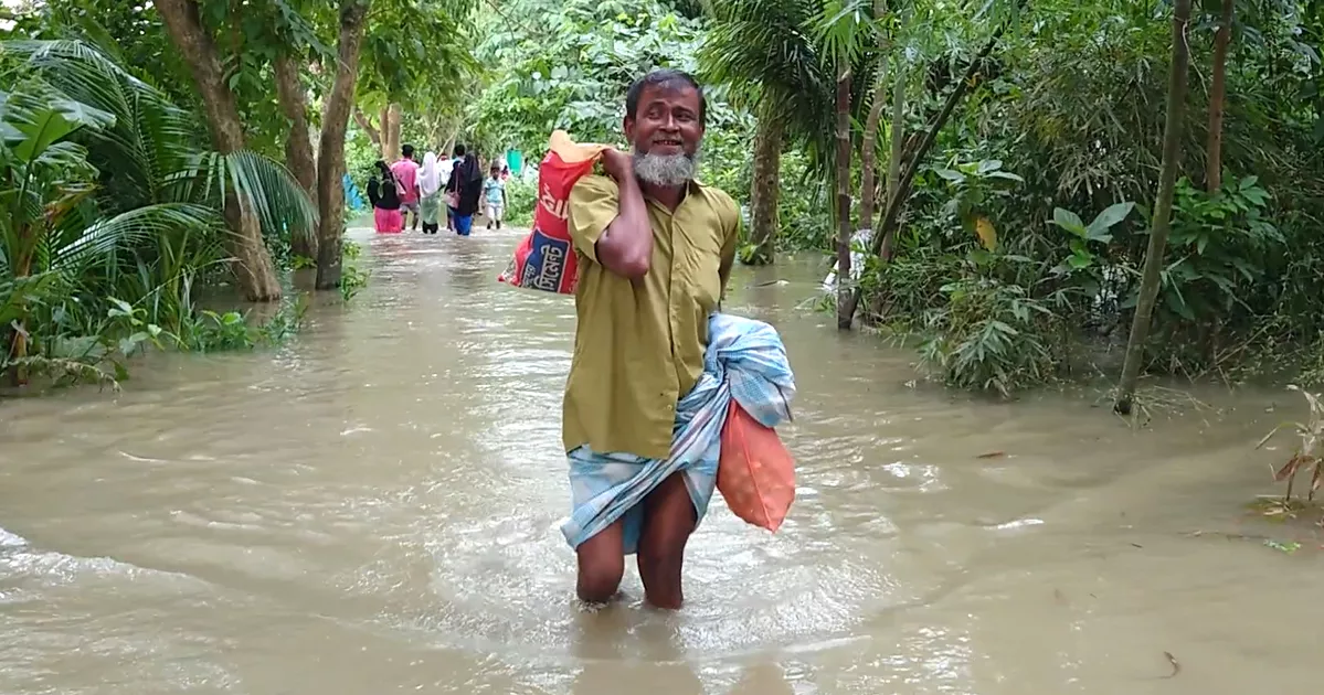 মেঘনার পানি বিপৎসীমার ওপরে, চাঁদপুরের উপকূলীয় অঞ্চল প্লাবিত