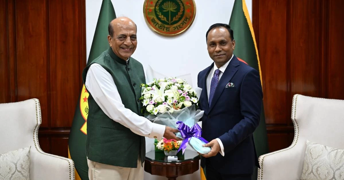 স্পিকার-ডেপুটি স্পিকারকে ভারত সফরের আমন্ত্রণ ত্রিবেদীর