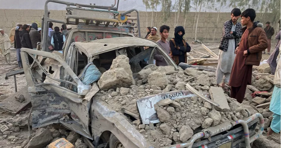 আফগান সীমান্তে জঙ্গি আস্তানায় হামলা চালিয়েছে পাকিস্তান