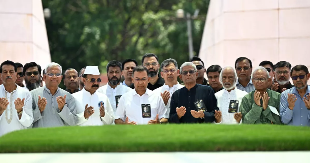 জিয়াউর রহমানের সমাধিতে প্রধানমন্ত্রীর শ্রদ্ধা