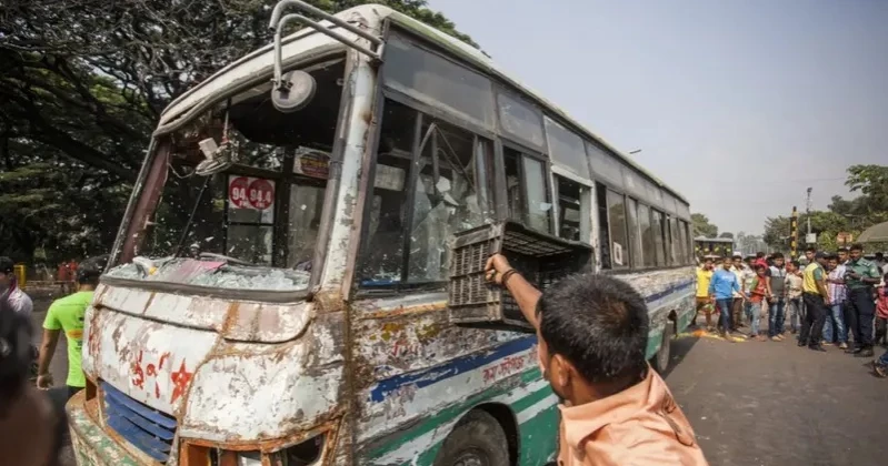 ঢাকার সড়কে নিহতদের বেশিরভাগ পথচারী: গবেষণা