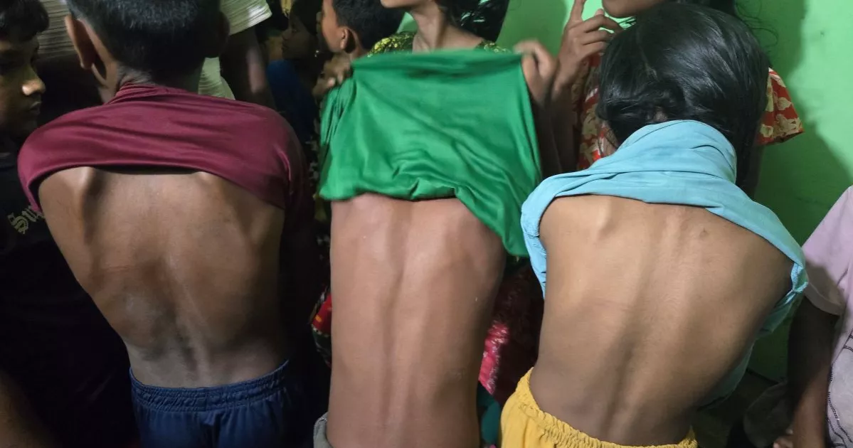 আর্জেন্টিনাকে নিয়ে ব্যঙ্গাত্মক গান, নওগাঁয় ১৭ শিক্ষার্থীকে পেটালেন শিক্ষক