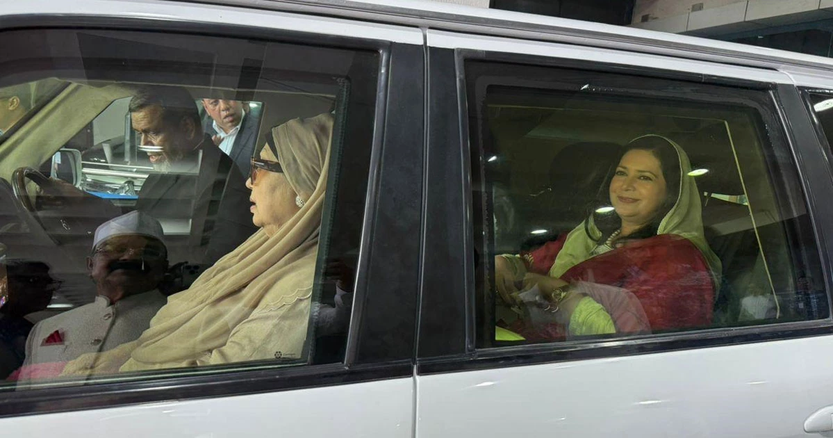 দেশে ফিরলেন খালেদা জিয়া, সঙ্গে দুই পুত্রবধূ