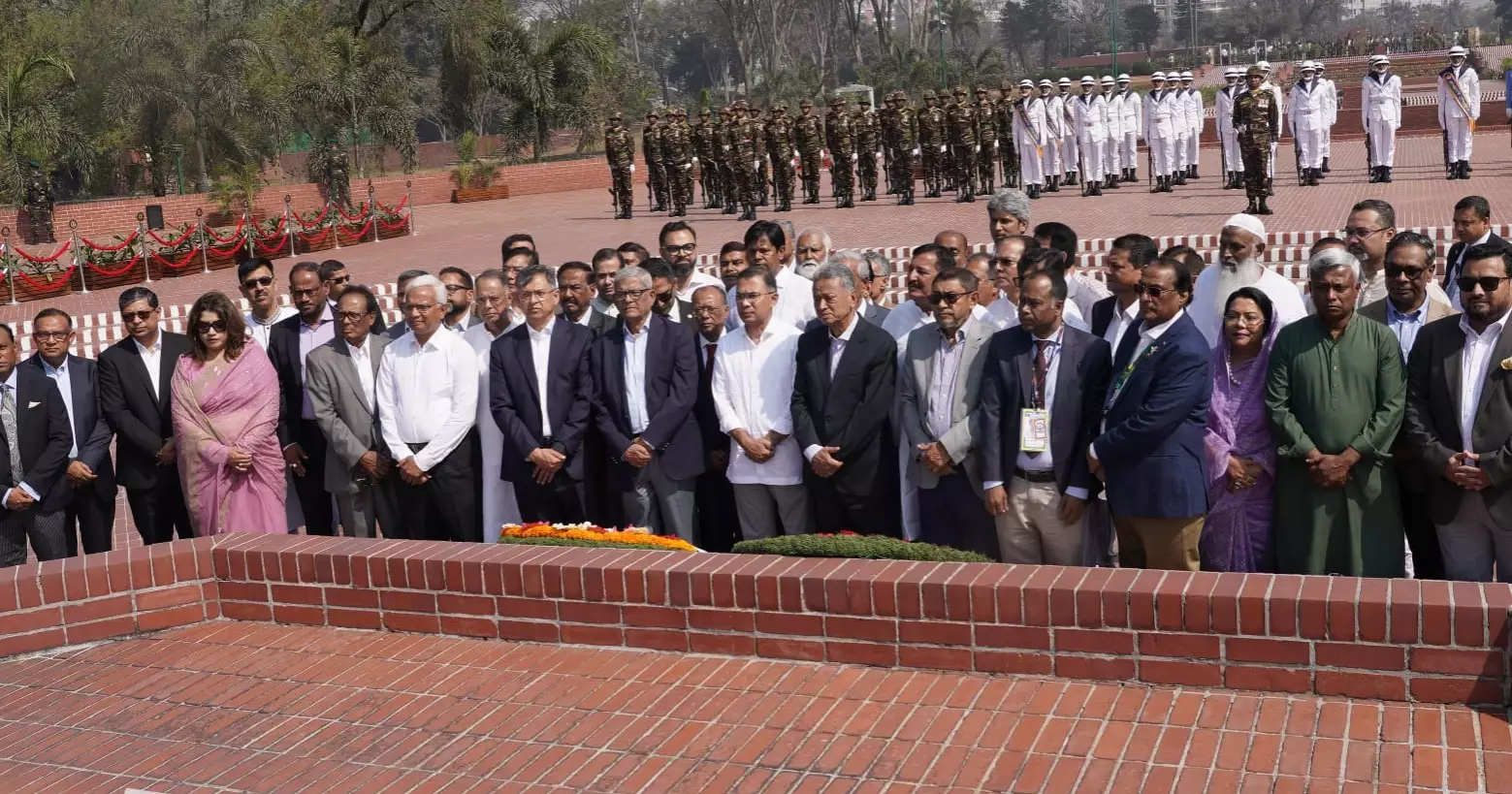 জাতীয় স্মৃতিসৌধে প্রধানমন্ত্রী তারেক রহমানের শ্রদ্ধা