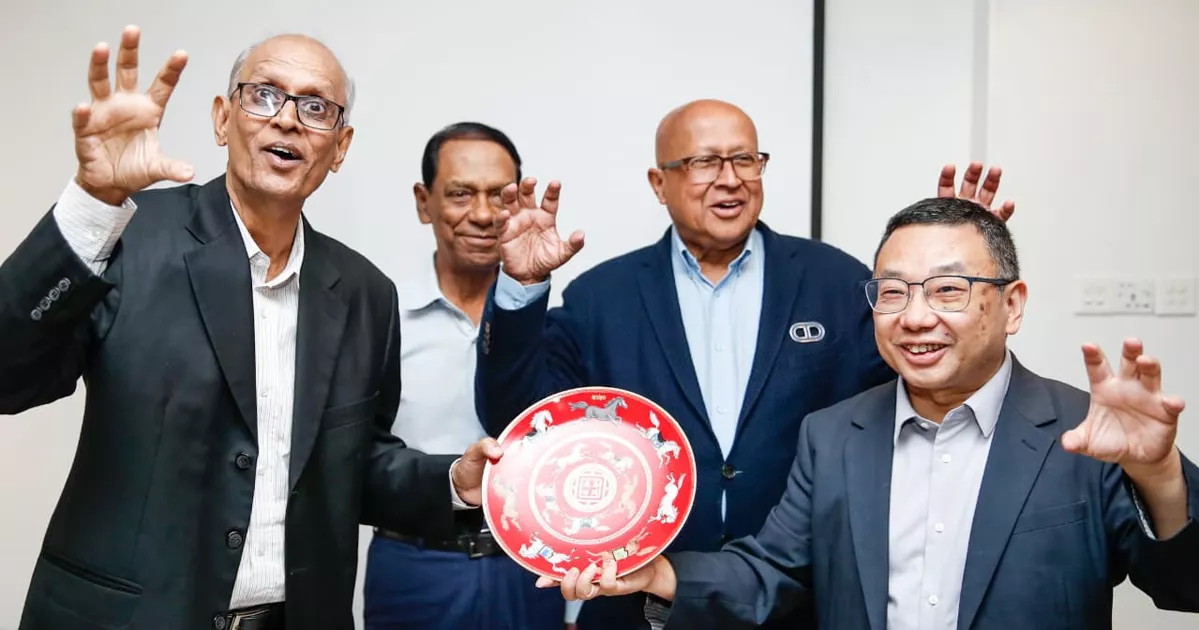 ‘দ্য বাংলাদেশ সুন্দরবন’ বইয়ের মোড়ক উন্মোচন, অনুষ্ঠানে সুন্দরবন ও জীববৈচিত্র্য সংরক্ষণে গুরুত্বারোপ