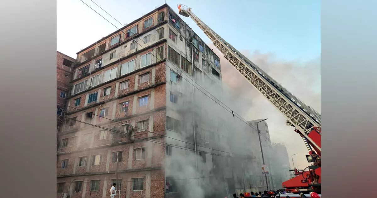 ৭ ঘণ্টার চেষ্টায় জমেলা টাওয়ারের আগুন নিয়ন্ত্রণে