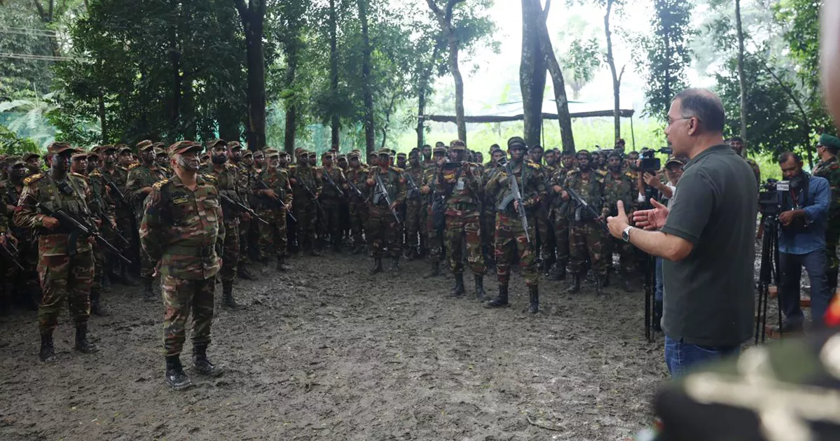 সেনাবাহিনীর সক্ষমতা বৃদ্ধি ও আধুনিকায়নে সব ধরনের সহায়তার আশ্বাস প্রধানমন্ত্রীর