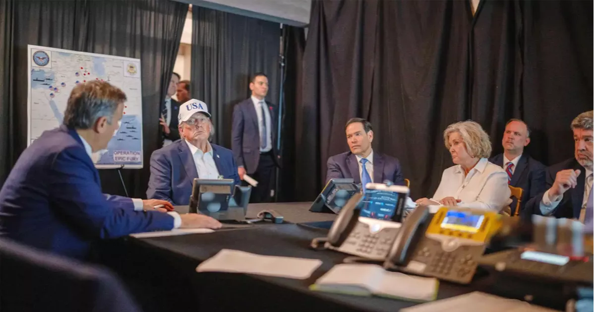 ইরান যুদ্ধ নিয়ে প্রশ্নের মুখোমুখি শীর্ষ মার্কিন গোয়েন্দা কর্মকর্তারা