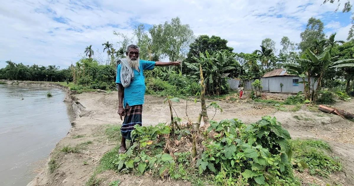 ধরলার ভাঙনে নিঃস্ব অর্ধশতাধিক, ঝুঁকিতে আরও পাঁচ শতাধিক পরিবার