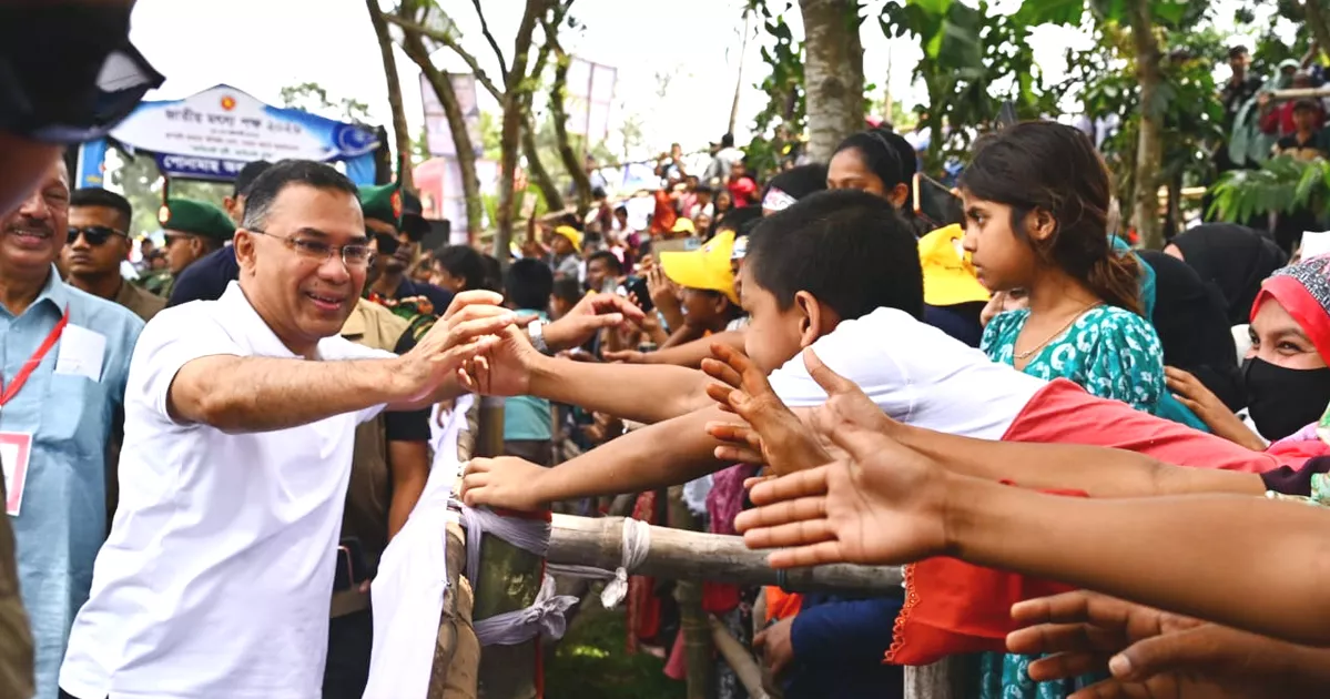 রাজপথে বিশৃঙ্খলা সৃষ্টিকারীদের বিরুদ্ধে রুখে দাঁড়ানোর আহ্বান প্রধানমন্ত্রীর