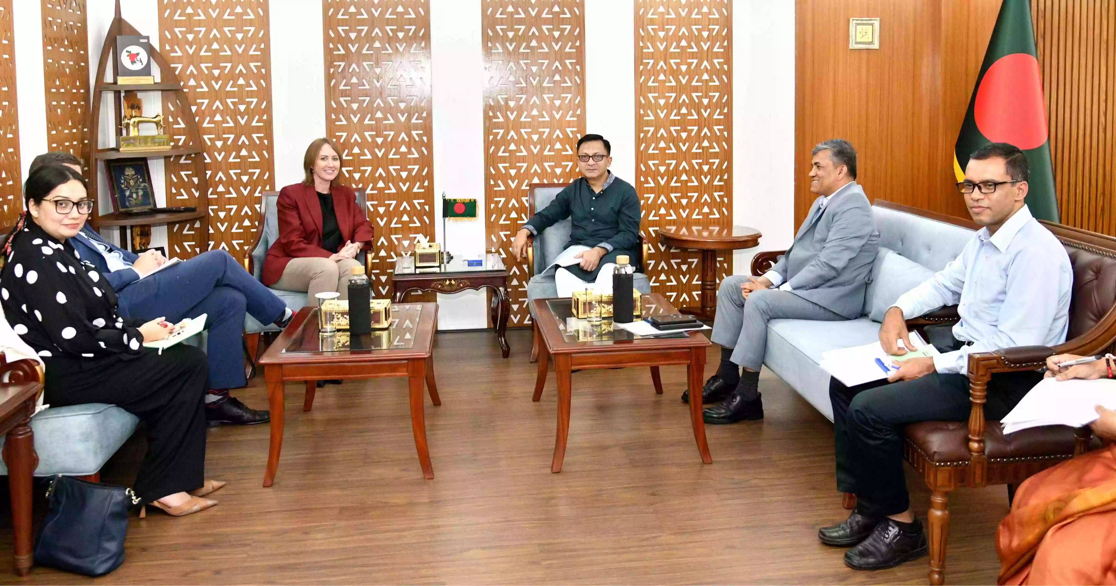 অস্ট্রেলিয়ার সঙ্গে বাণিজ্য, দক্ষতা উন্নয়ন ও গবেষণা সহযোগিতা জোরদারে গুরুত্ব