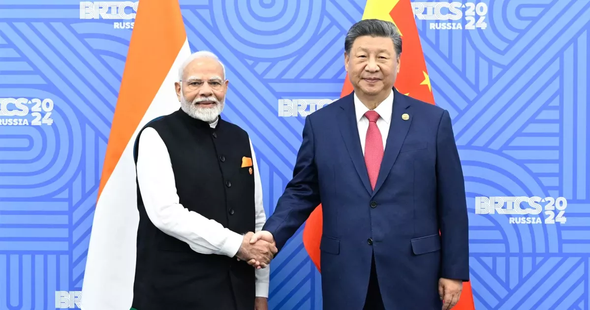 ভারতকে কি চীনের দিকে ঠেলে দিচ্ছেন ট্রাম্প?