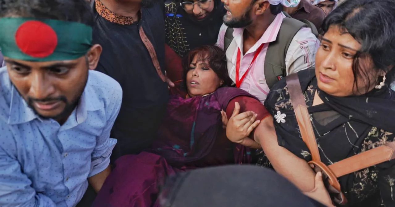 ‘পুলিশের হামলার’ প্রতিবাদে রবিবার থেকে কর্মবিরতিতে যাচ্ছেন প্রাথমিকের শিক্ষকরা