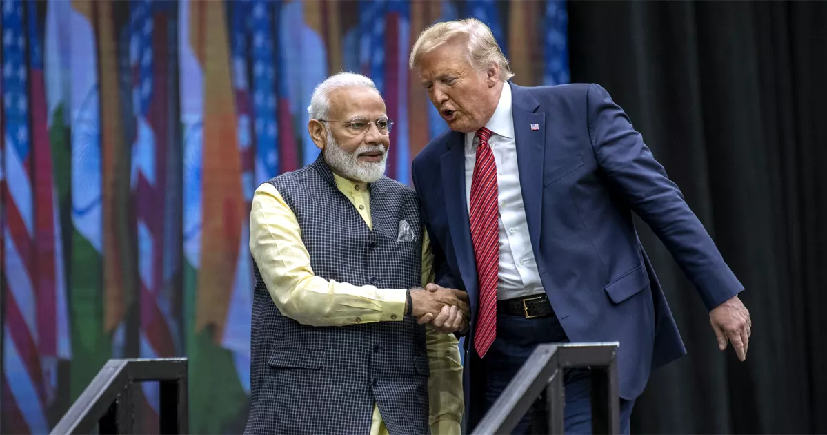 ভারতকে কি চীনের দিকে ঠেলে দিচ্ছেন ট্রাম্প?