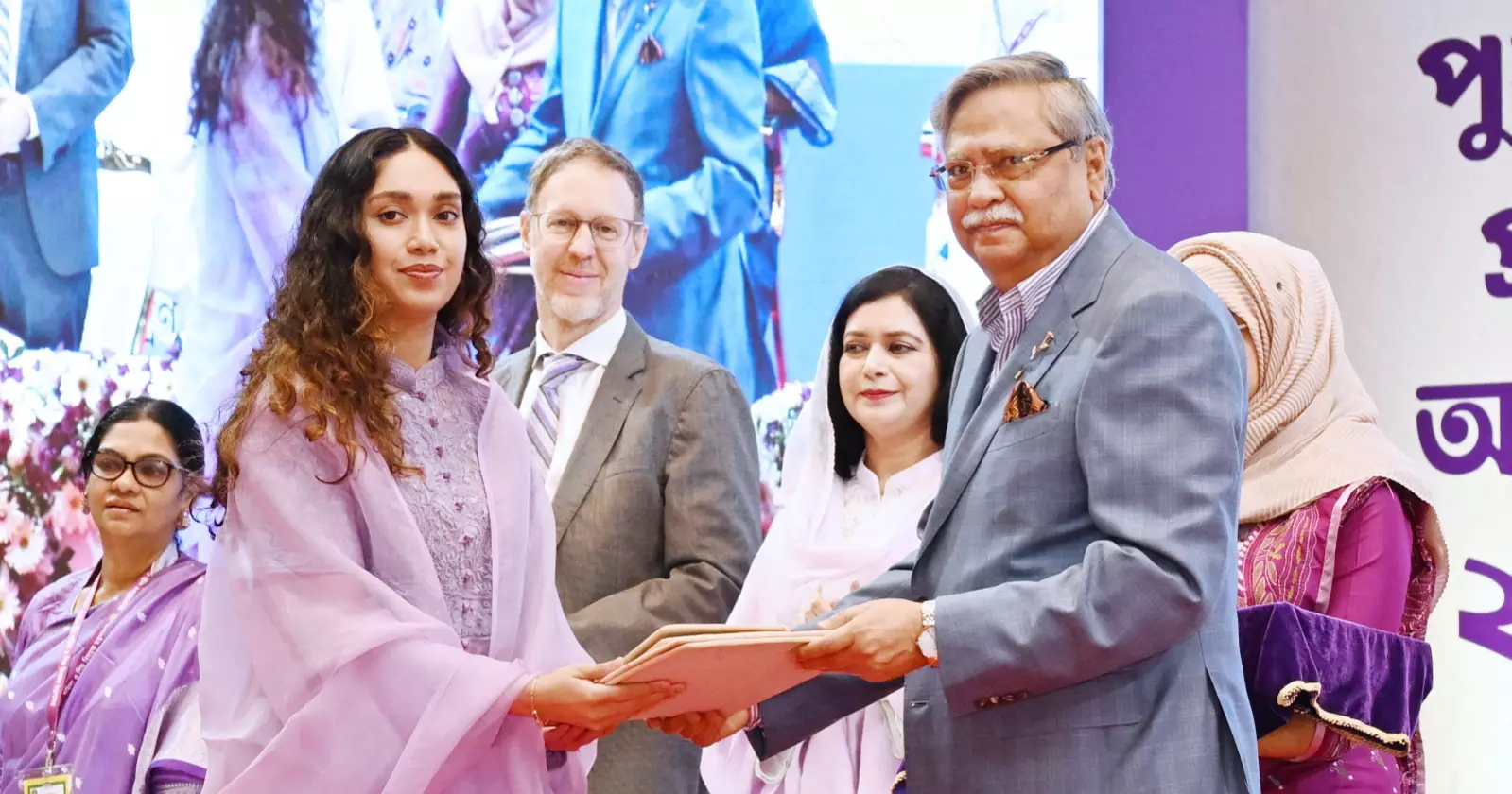 নারীর নিরাপত্তা ও সহিংসতা রোধে কার্যকর পদক্ষেপের আহ্বান রাষ্ট্রপতির