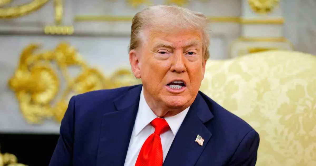 ভ্রমণ নিষেধাজ্ঞা ৩০টির বেশি দেশে সম্প্রসারিত করবে যুক্তরাষ্ট্র