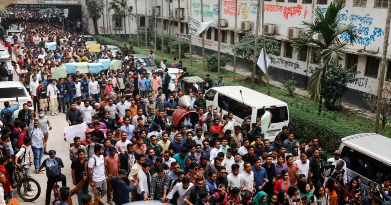 নারীদের নিয়ে ‘আপত্তিকর’ মন্তব্যে জামায়াত আমিরের বিরুদ্ধে ঢাবিতে ছাত্রদলের বিক্ষোভ