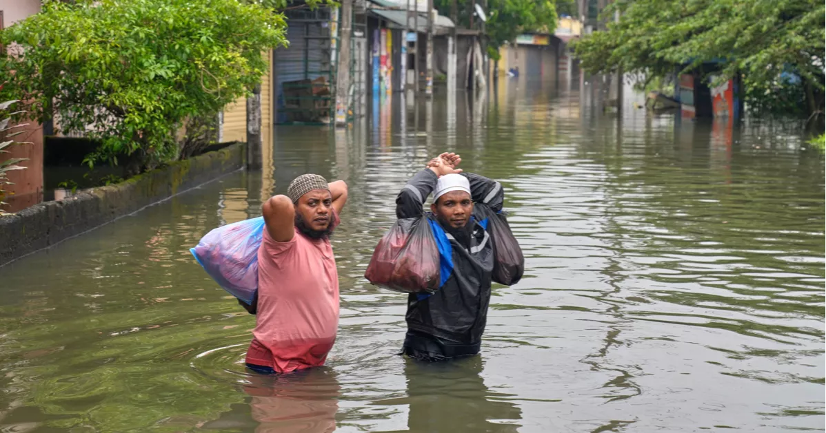 শ্রীলঙ্কায় বন্যা ও ভূমিধসে নিহত বেড়ে ১২৩, নিখোঁজ আরও ১৩০