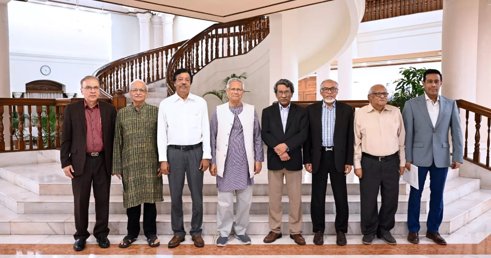 ঐকমত্য কমিশনের শেষ বৈঠক সম্পন্ন, সুপারিশ পেশ আগামীকাল