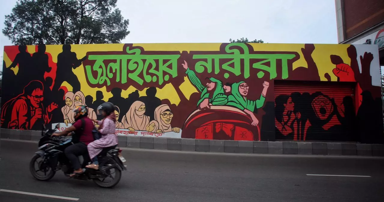 Graffiti chronicling of July Uprising adorn Dhaka Metro pillars