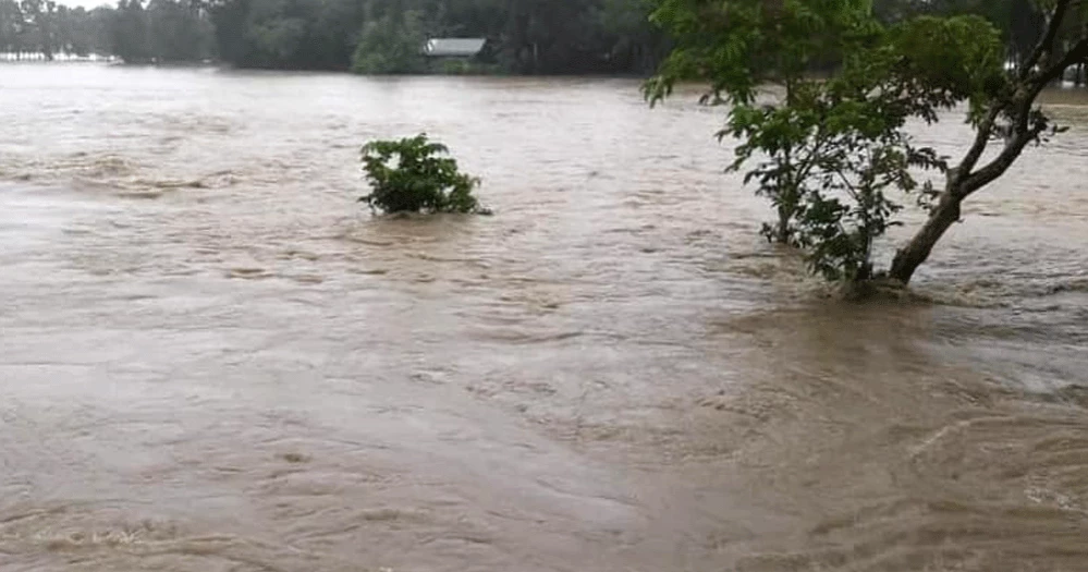 Gomti River water level rising; alert issued for riverbanks people in Cumilla