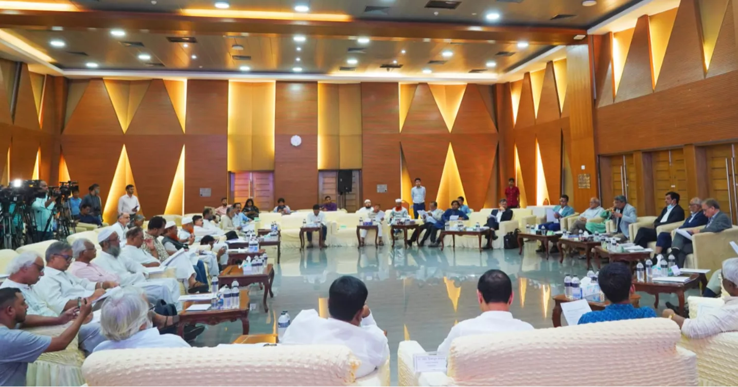 Consensus Commission resumes talks with political parties