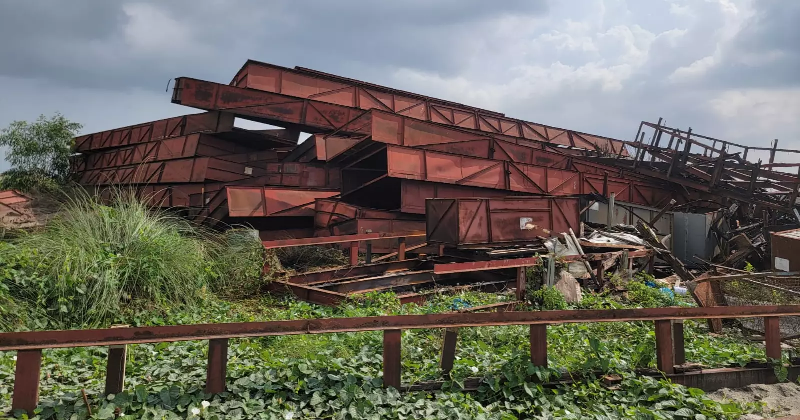 Fire at scrap yard of Patuakhali thermal power plant: Probe body formed