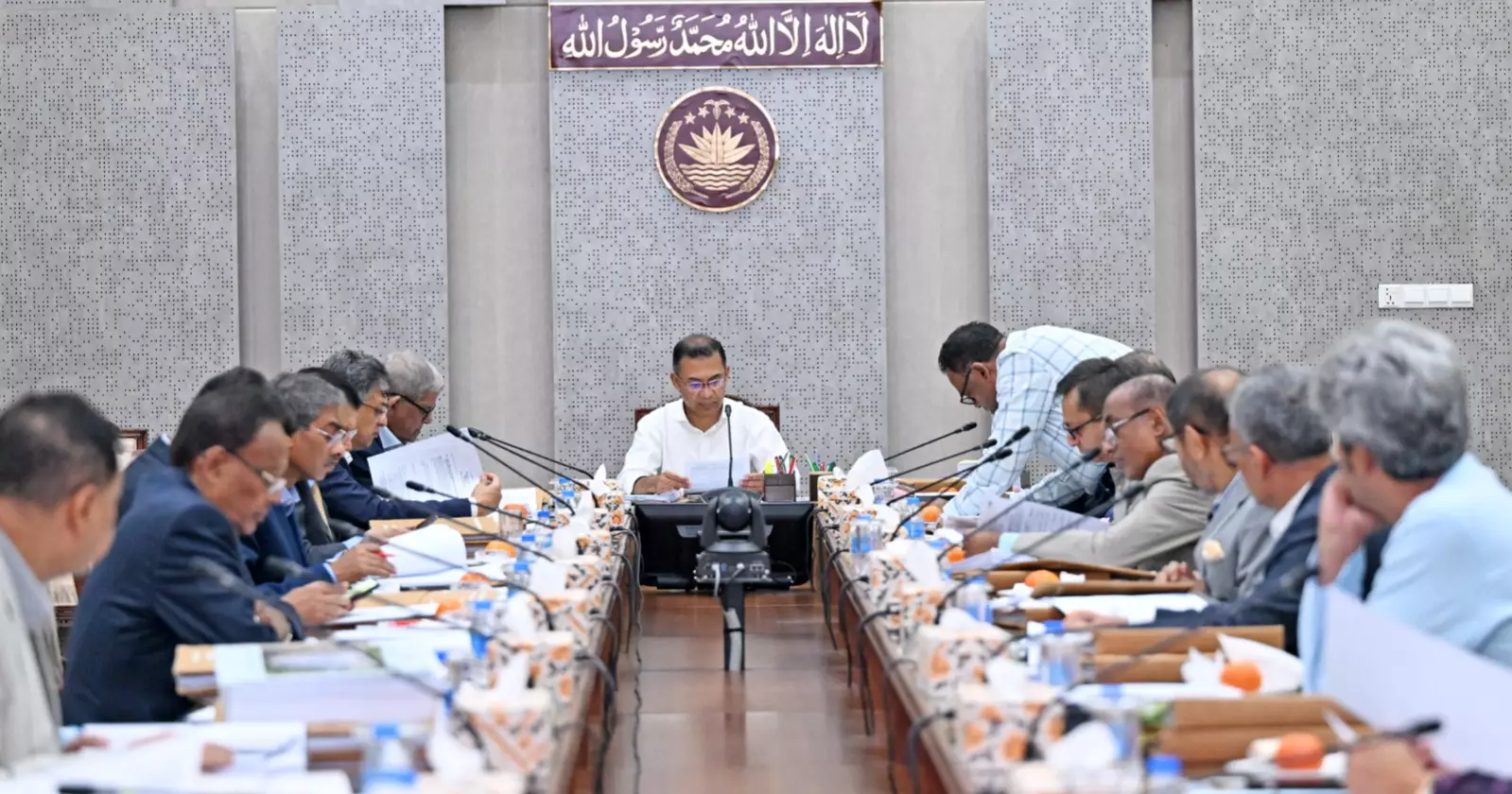 PM chairs first ECNEC meeting of new govt