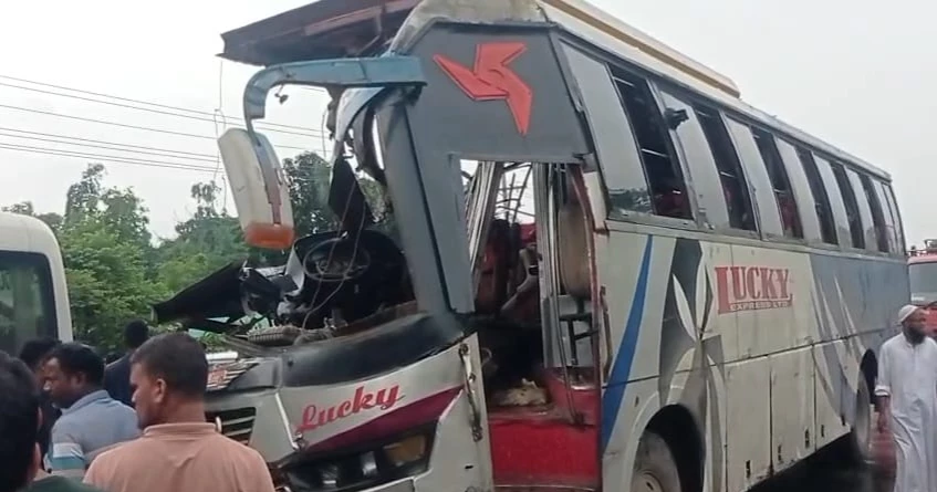One killed, 25 injured in Habiganj road crash