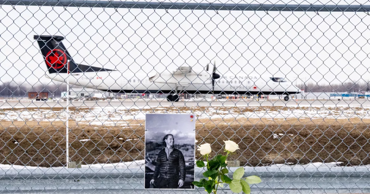 Air Canada CEO apologizes for his inability to speak French after plane crash