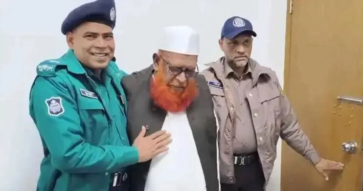 War crimes convict Abul Kalam Azad surrenders to ICT