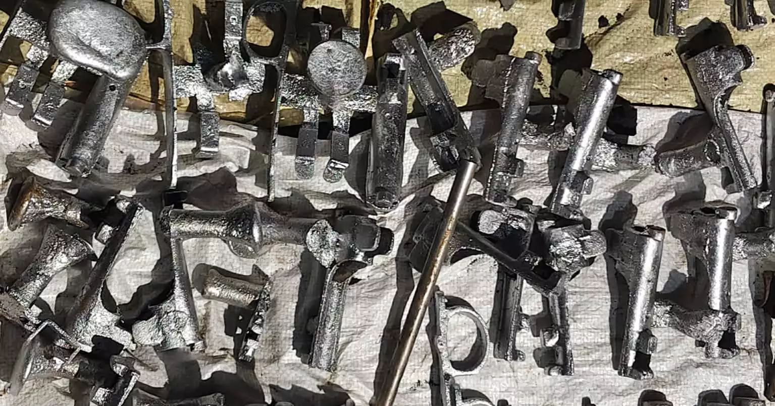 Arms manufacturing den busted in Khulna, 3 held