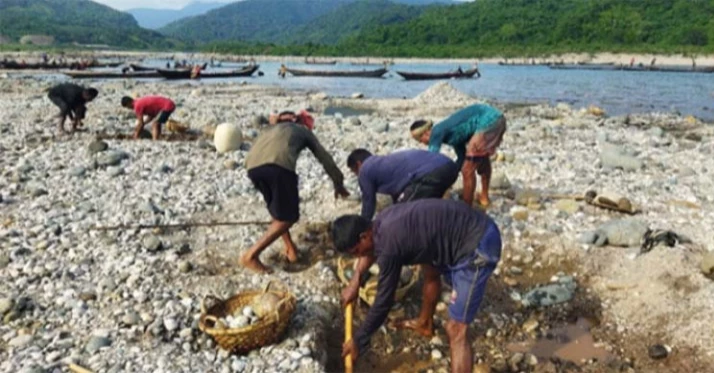 ‘Sada Pathor’ looting: Probe body submits report