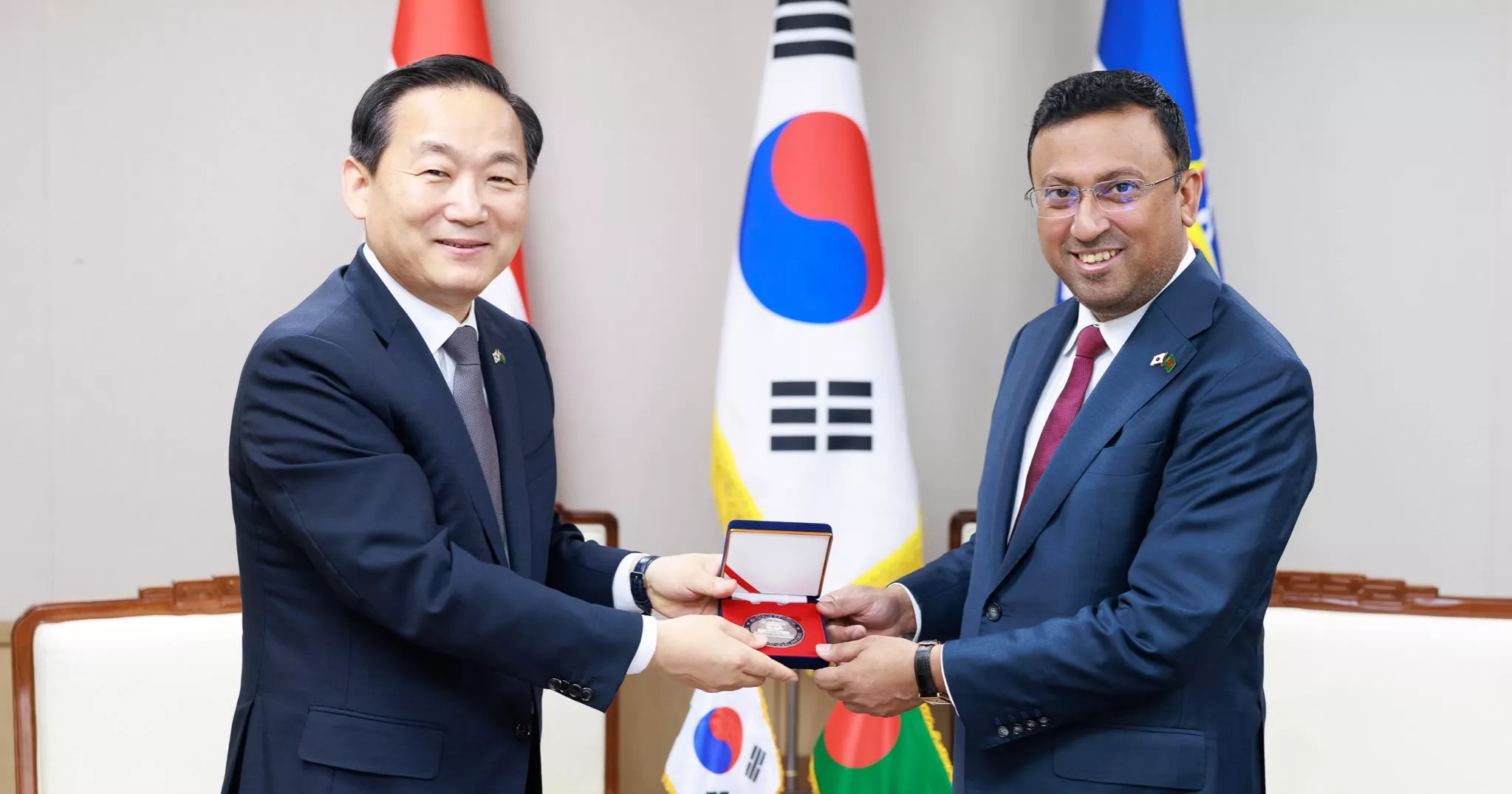 Seoul welcomes Dhaka's interest in strengthening defence ties, says ready to expand bilateral cooperation