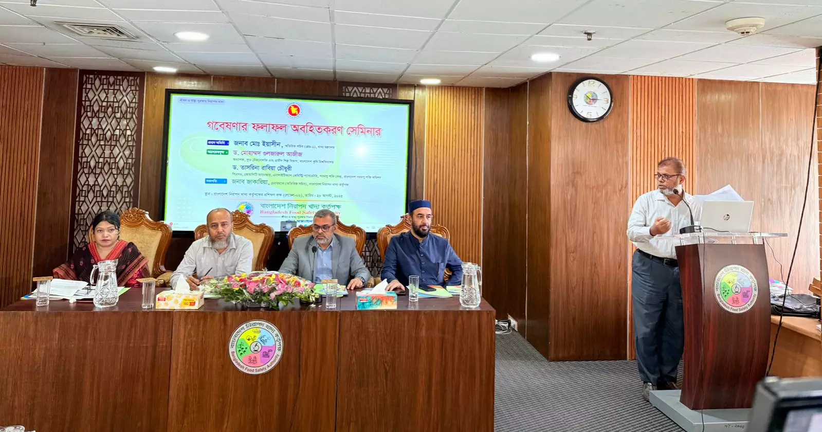 15 lakh poultry farmers buy antibiotics without prescription daily in Bangladesh