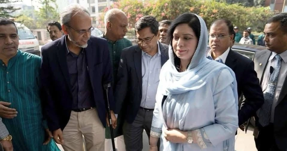 Zubaida visits Dhanmondi parental home after seeing ailing Khaleda