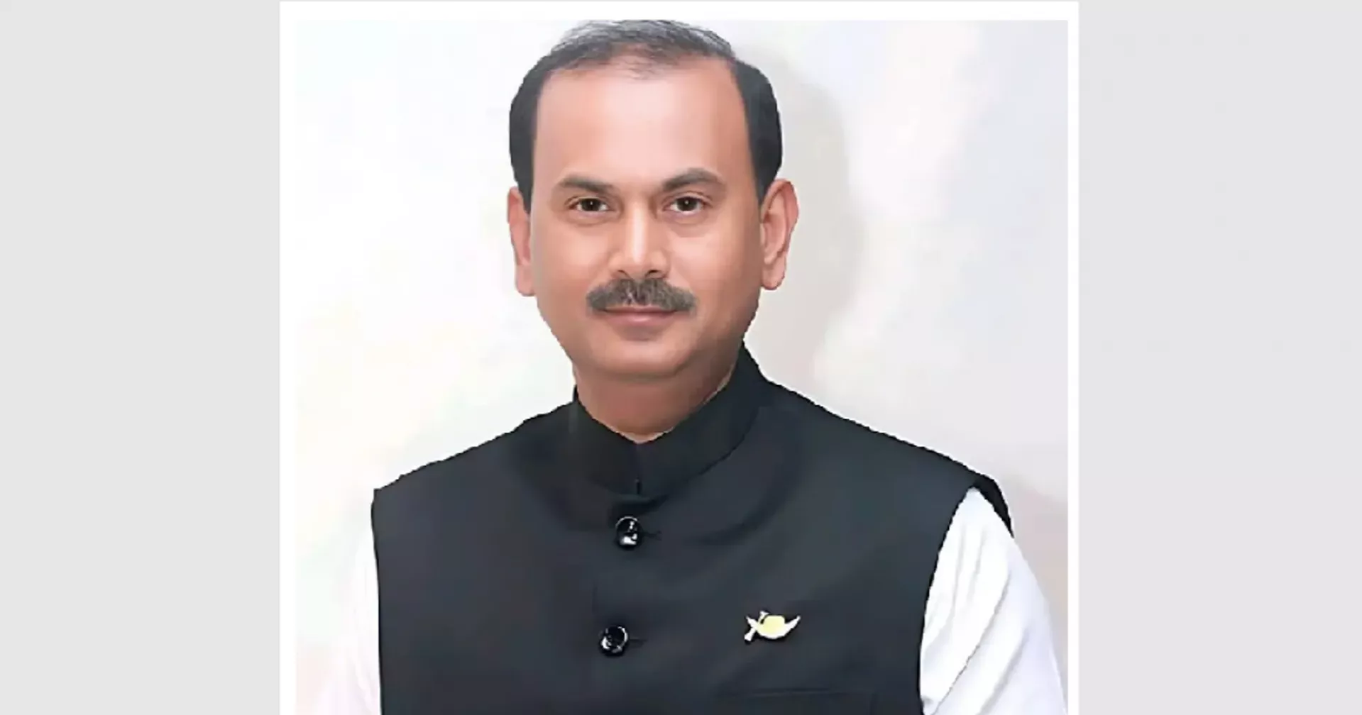 Ex-MP of Sirajganj assaulted at jail gate after securing bail