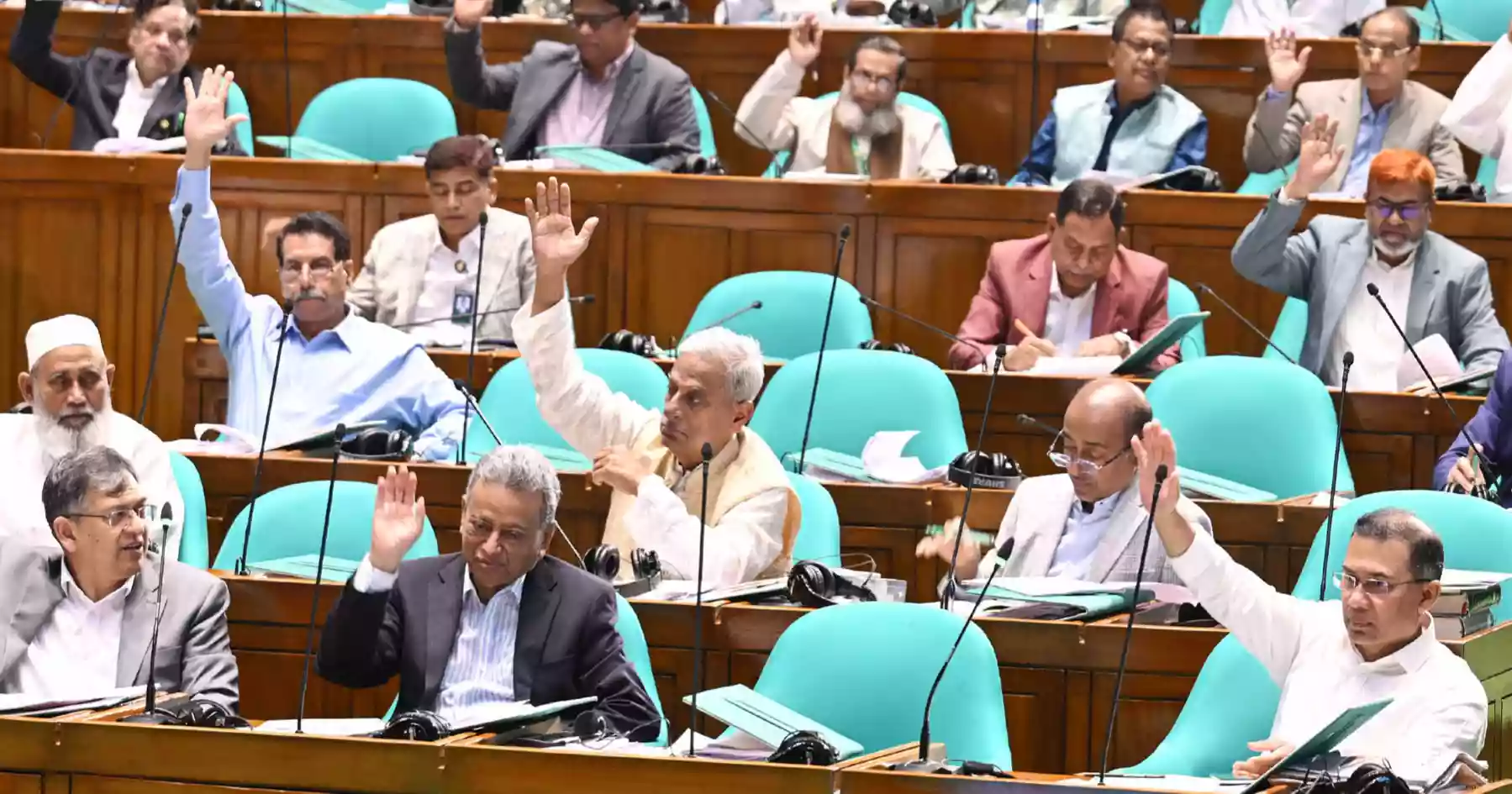 Parliament passes 31 bills related to IG-era ordinances