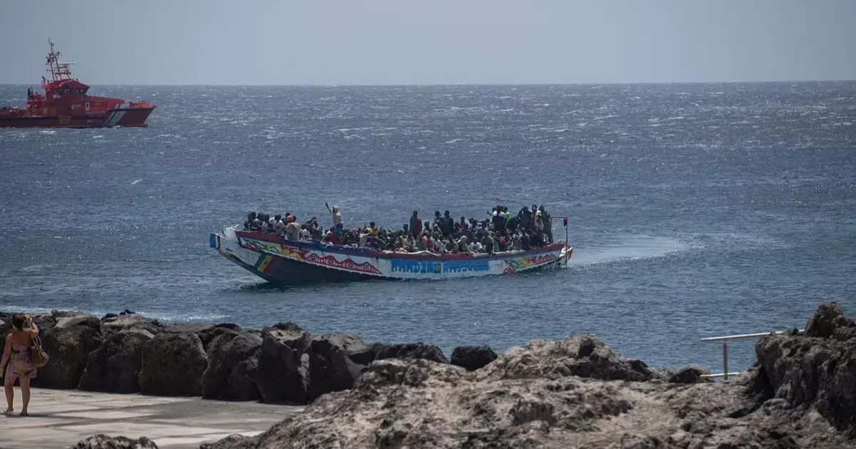 Spain plans to legalise 500,000 undocumented migrants