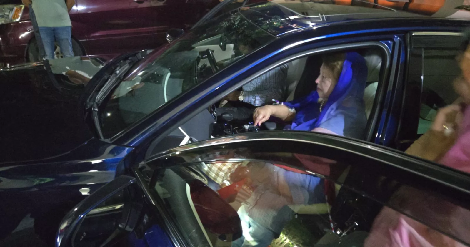 Khaleda visits younger brother’s house with two daughters-in-law