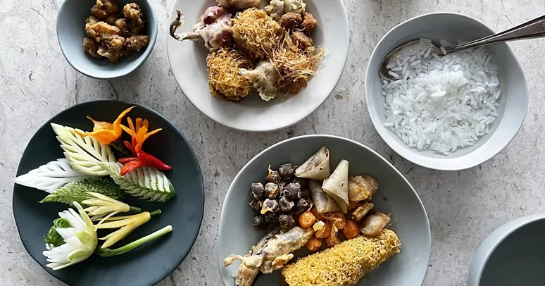 Thailand’s chilled rice dish offers relief during scorching New Year celebrations