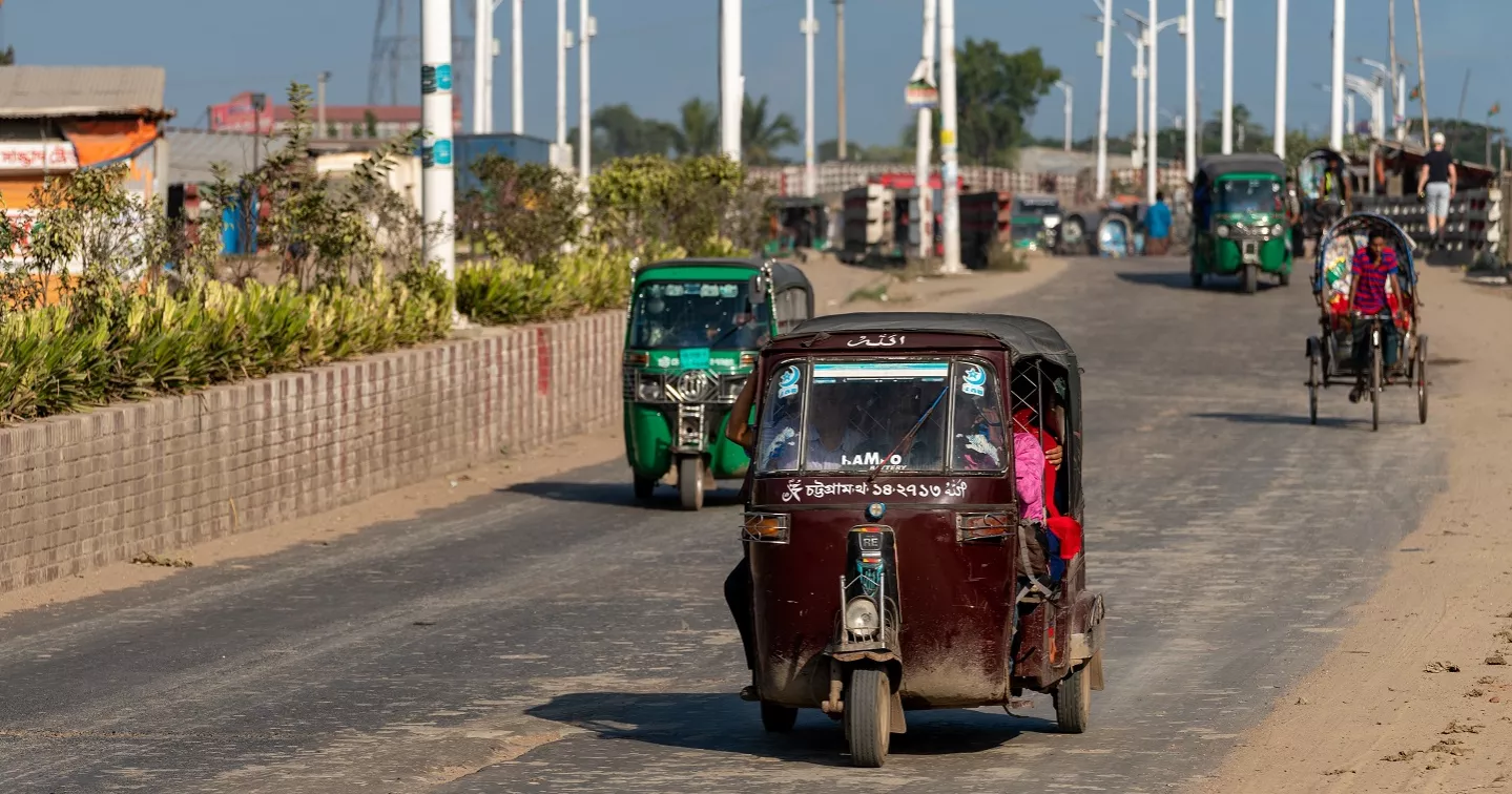 Dhaka’s air quality turns ‘moderate’ this morning