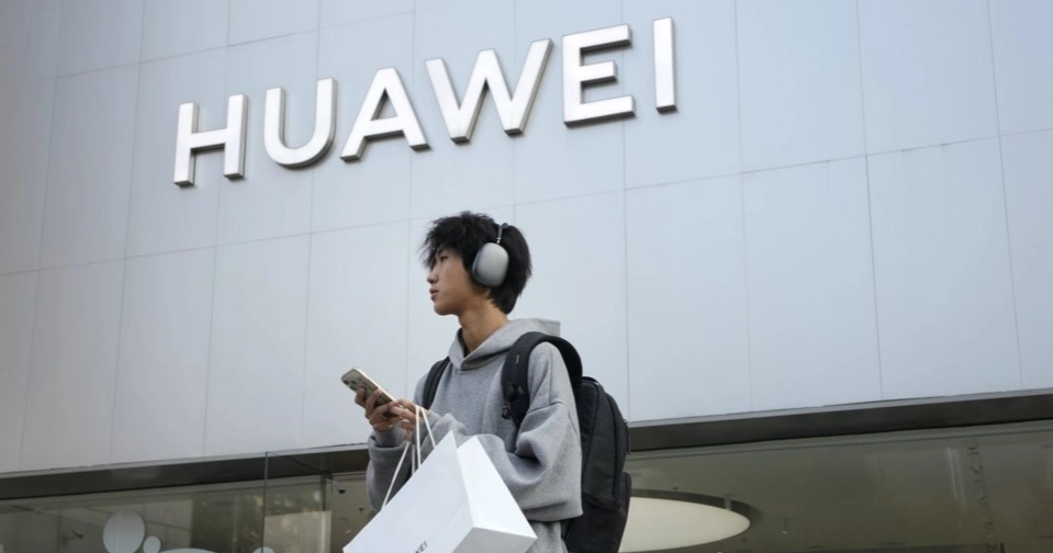 US judge says China's Huawei must face criminal case