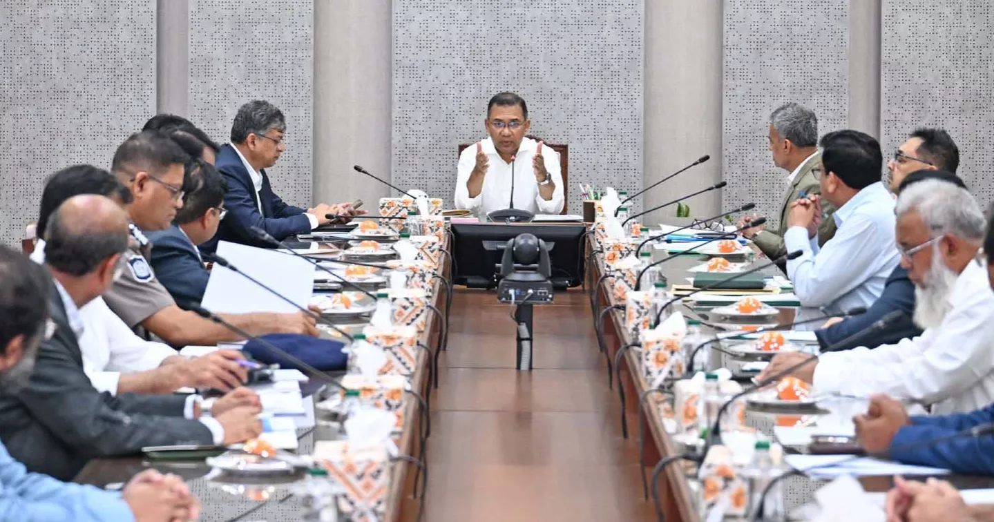 PM chairs meeting on easing Dhaka’s traffic congestion