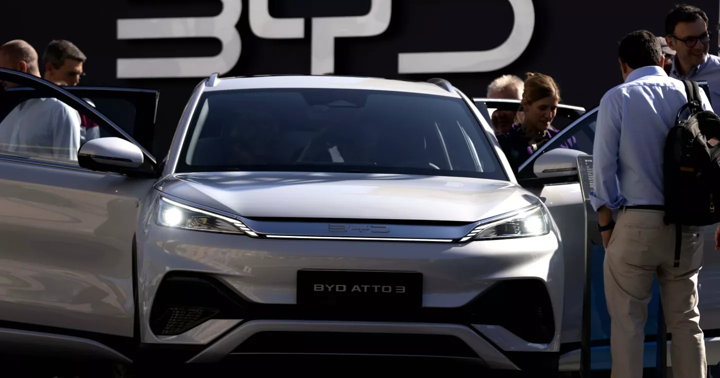 BYD unveils ultra-fast EV charging system comparable to fuel refueling